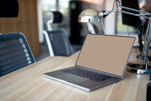 Rajchlovo PRO se odvrací od Okamury a získává popularitu