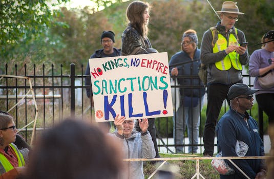 Francie zadržela ruskou loď: Krok proti porušení sankcí